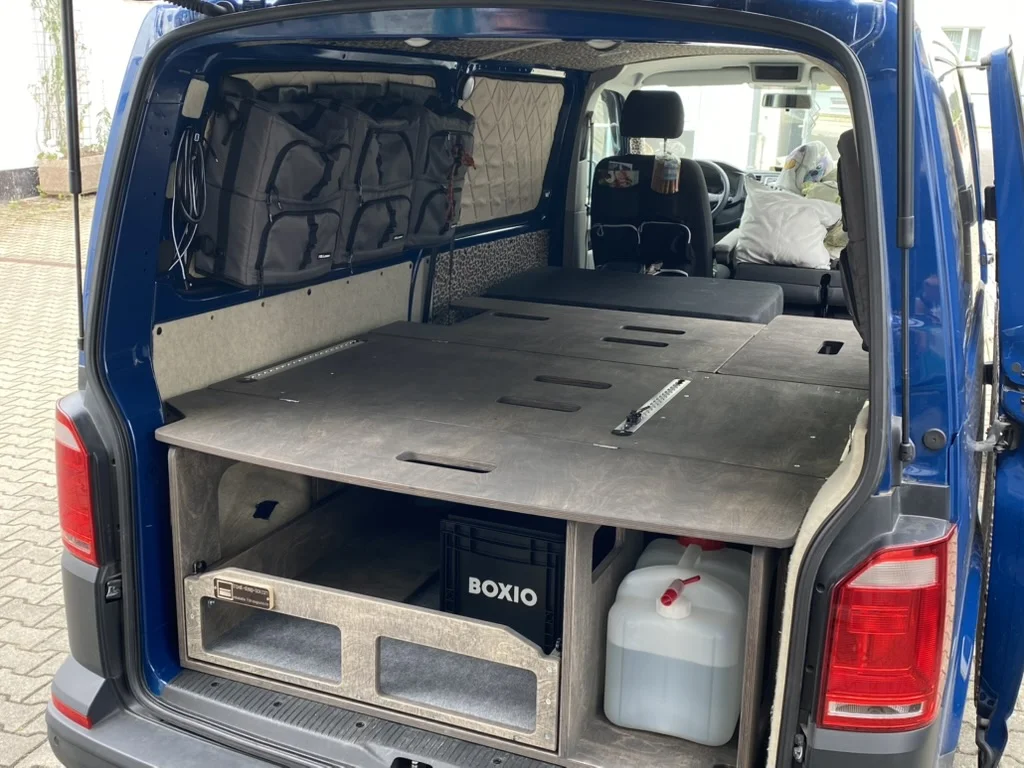 1000 mm Vollauszug der TRAVEL-SLEEP-BOX im Transporter langer Radstand bis 120 kg